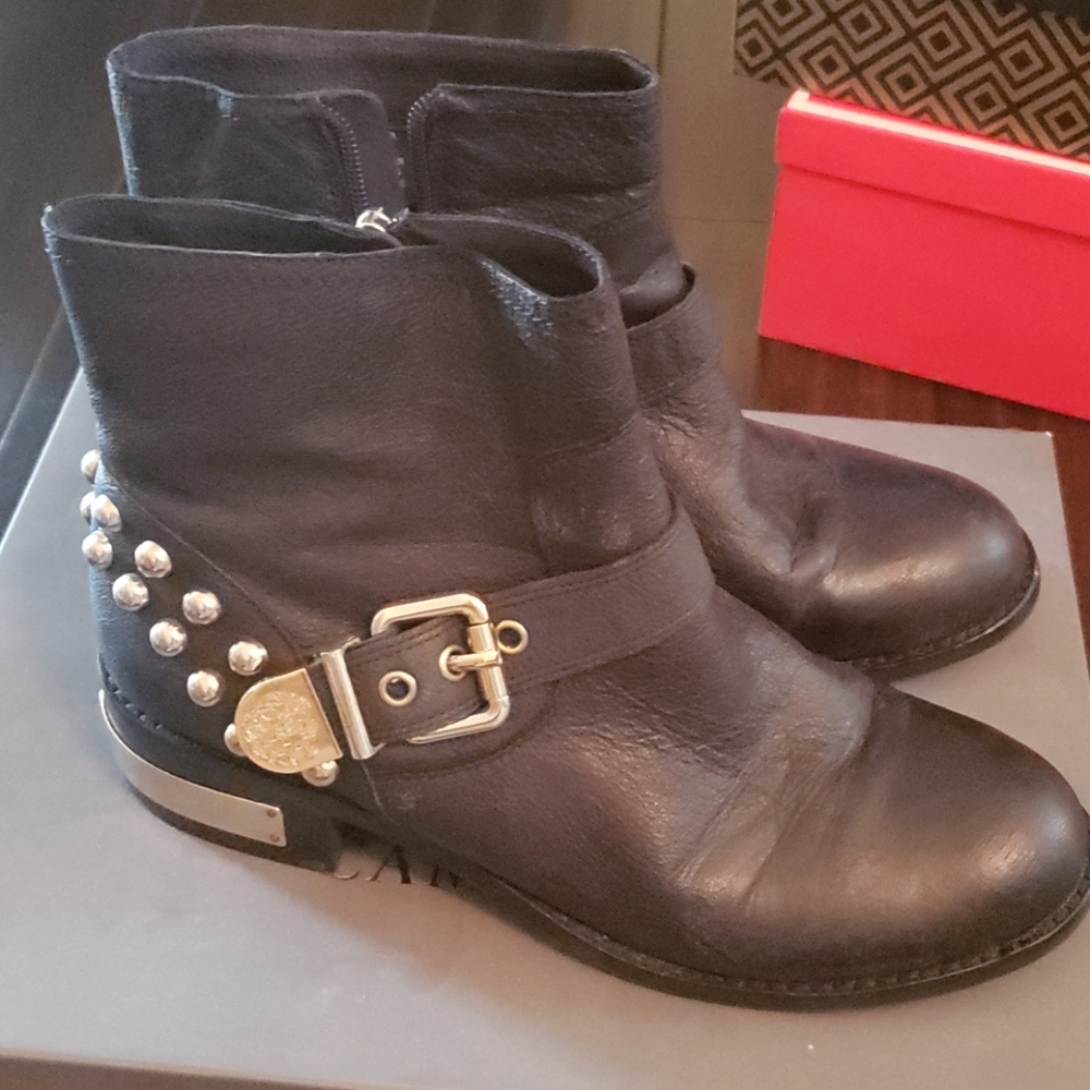 Ankle boots